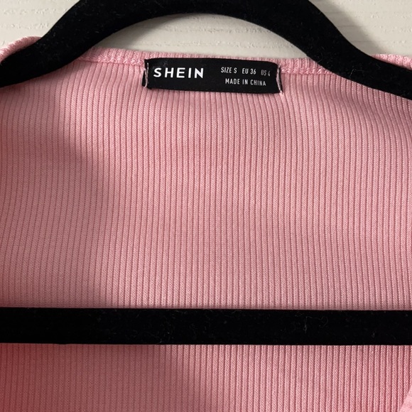 Front tie crop sweater - Picture 2 of 3